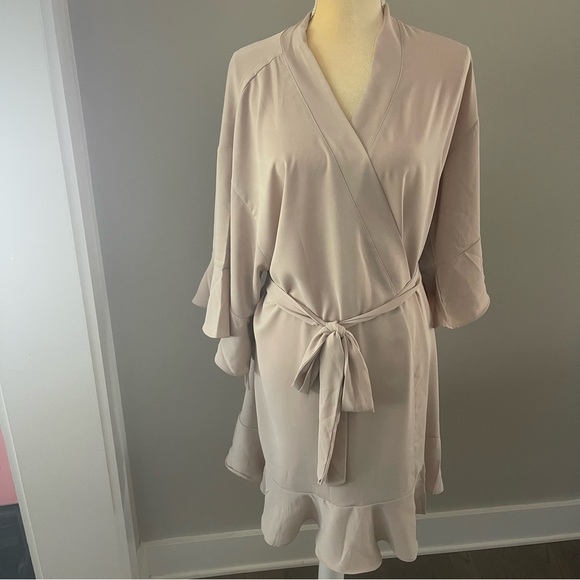 Birdy Grey Kenny Ruffle Robe M/L Taupe - Picture 1 of 13